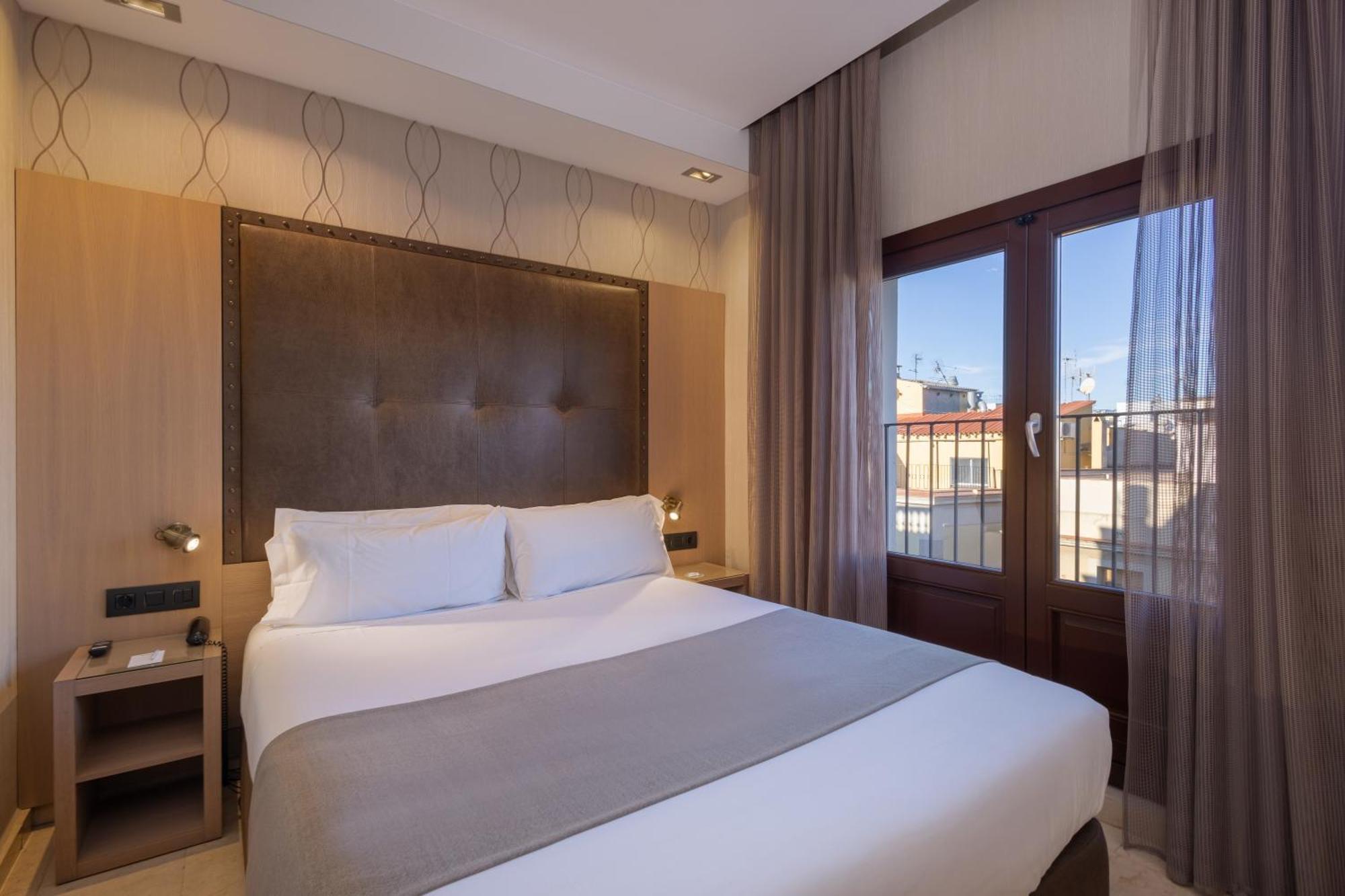 Gran Hotel Barcino Barcelona Exterior photo