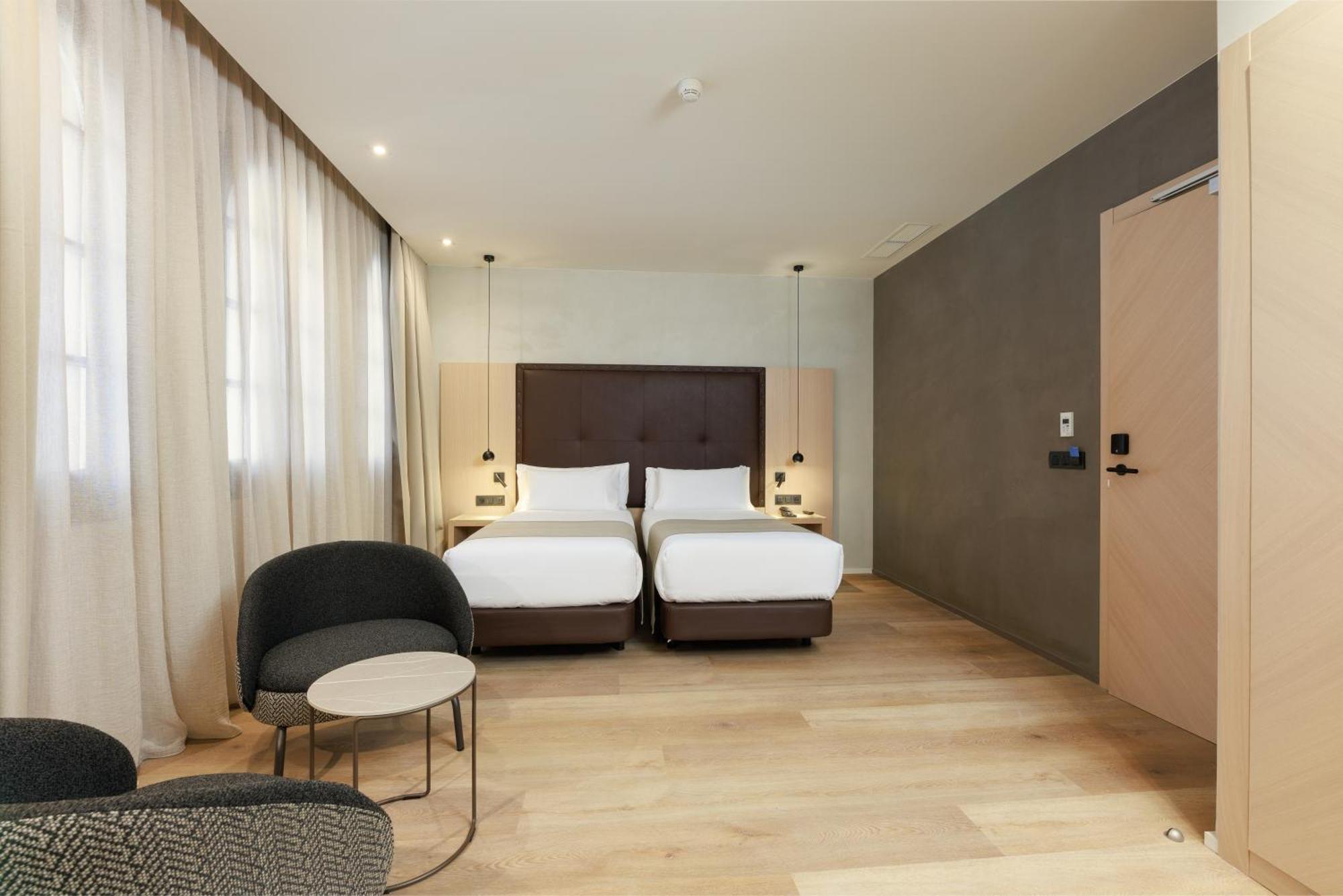 Gran Hotel Barcino Barcelona Exterior photo